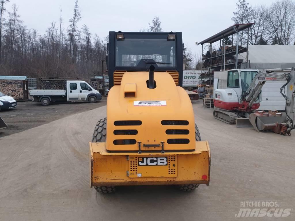 JCB VM 75 D Valjci sa jednim bubnjem