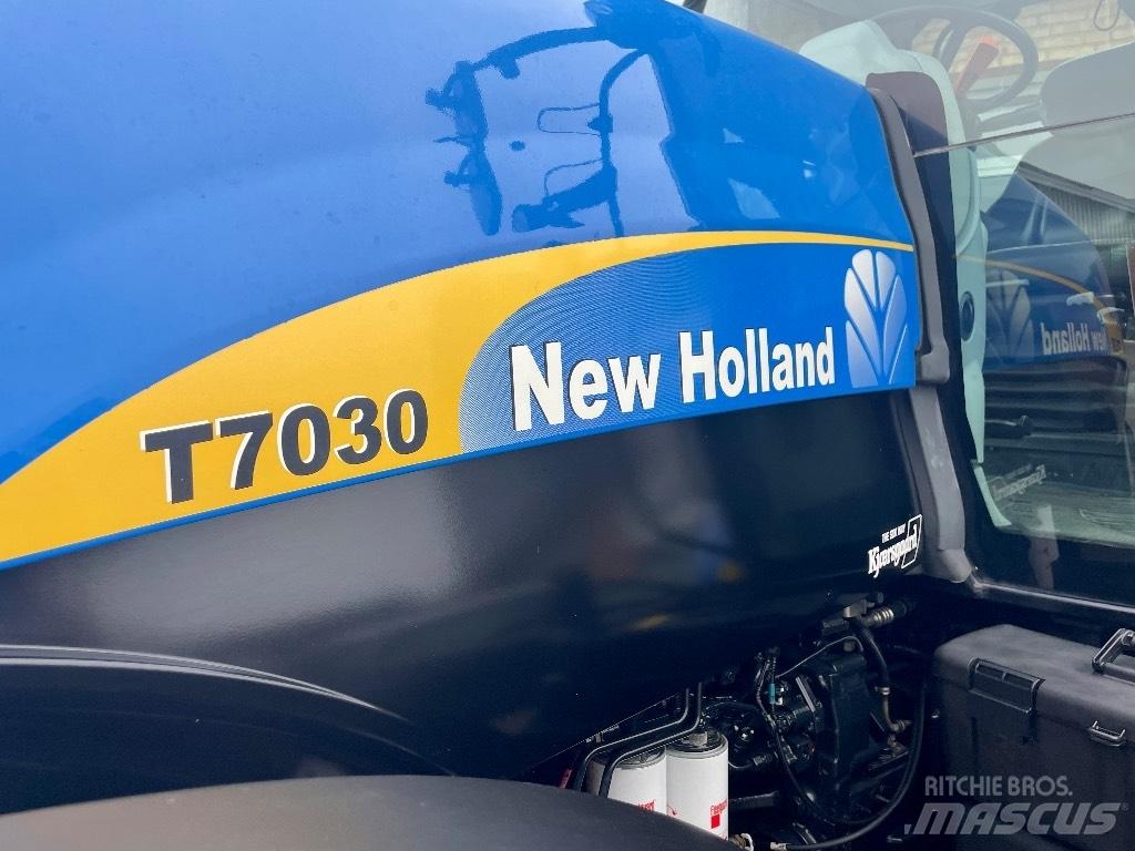 New Holland T 7030 Traktori