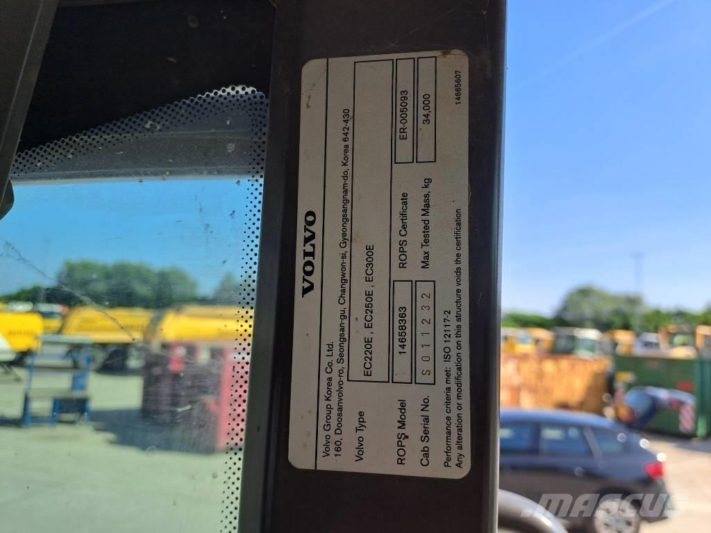 Volvo EC220EL Bageri guseničari