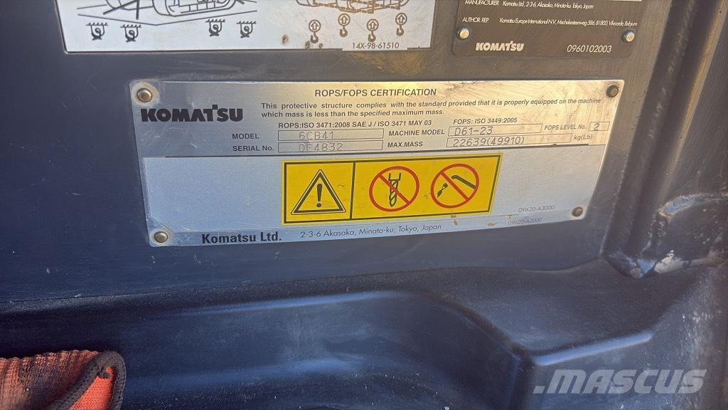 Komatsu D 61 EX-23 Buldožeri guseničari