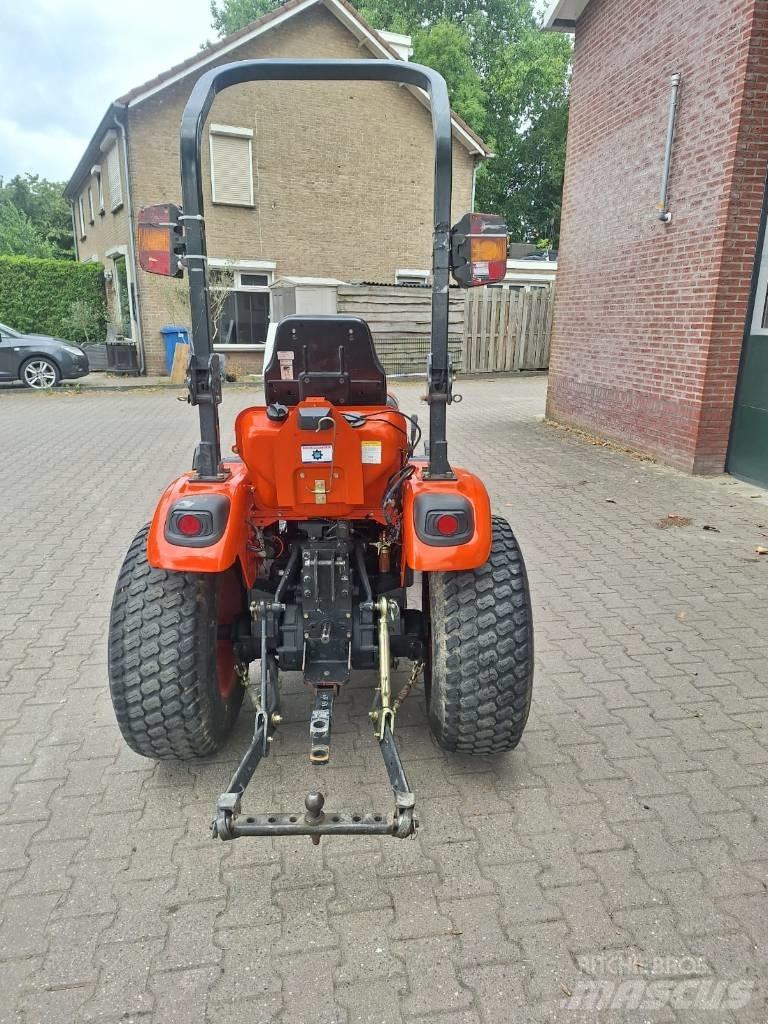 Kioti CK2810 HST Traktori