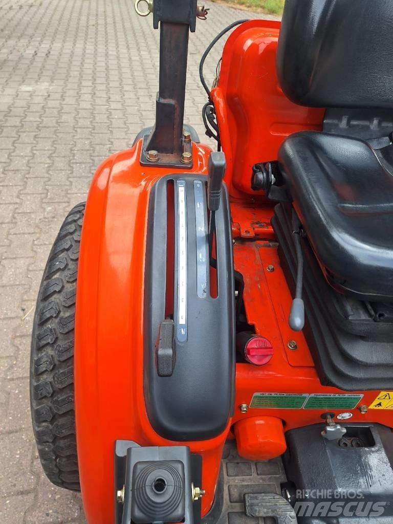 Kioti CK2810 HST Traktori