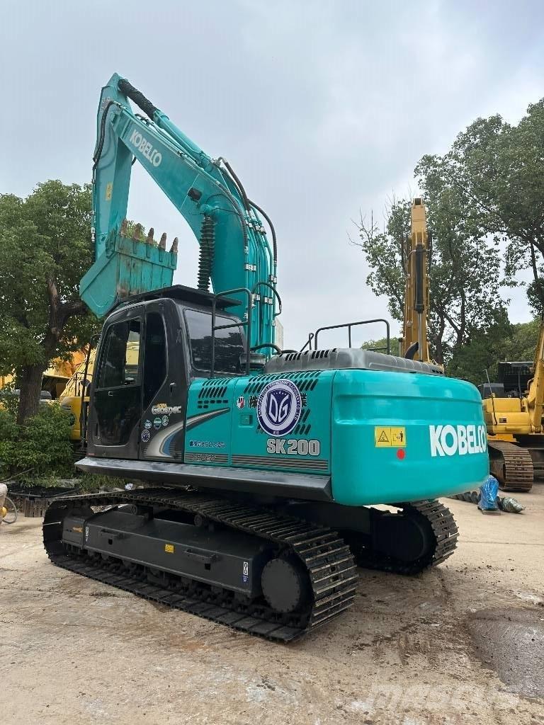 Kobelco SK 200-8 Bageri guseničari
