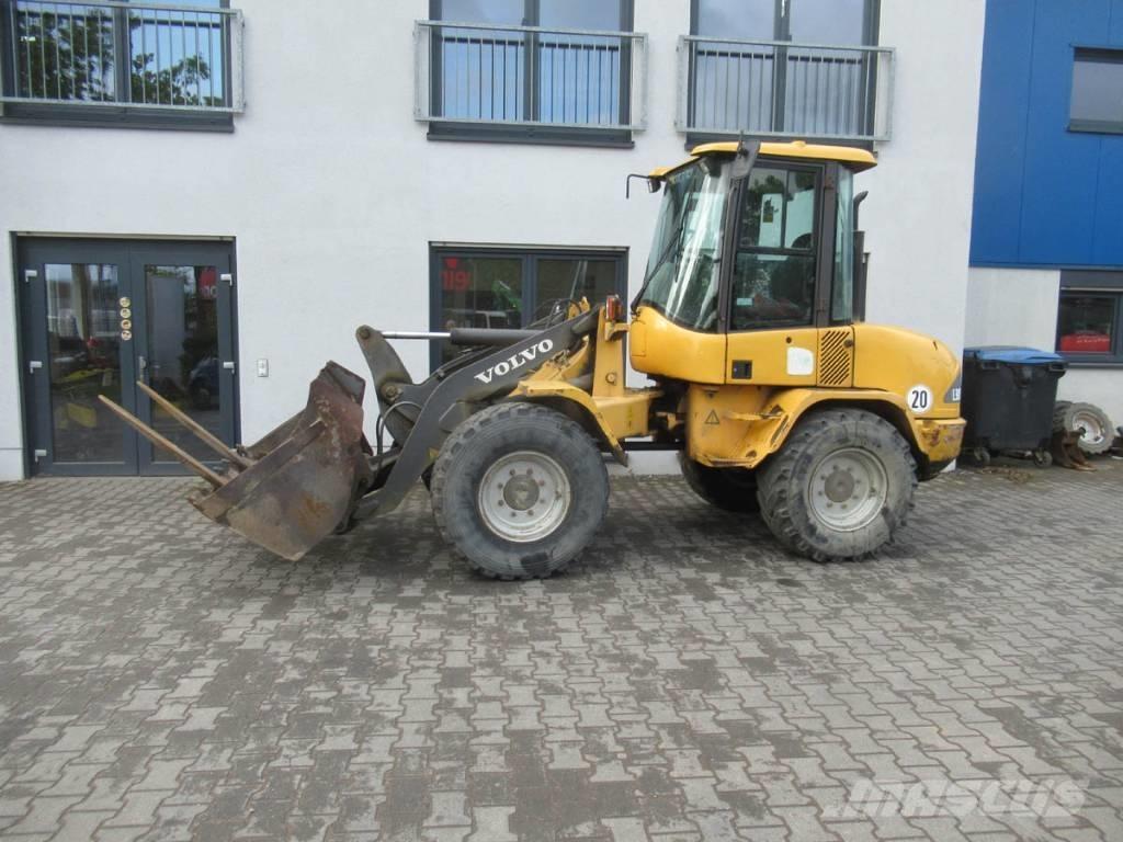 Volvo L 30 B Utovarivači na točkove