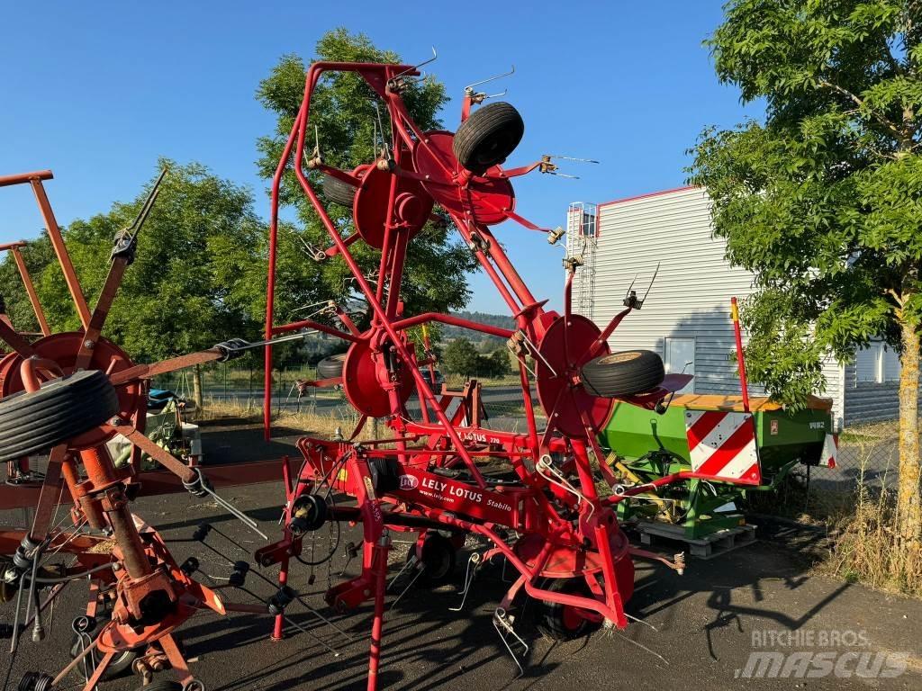 Lely LOTUS 770 Okretači i sakupljači sena