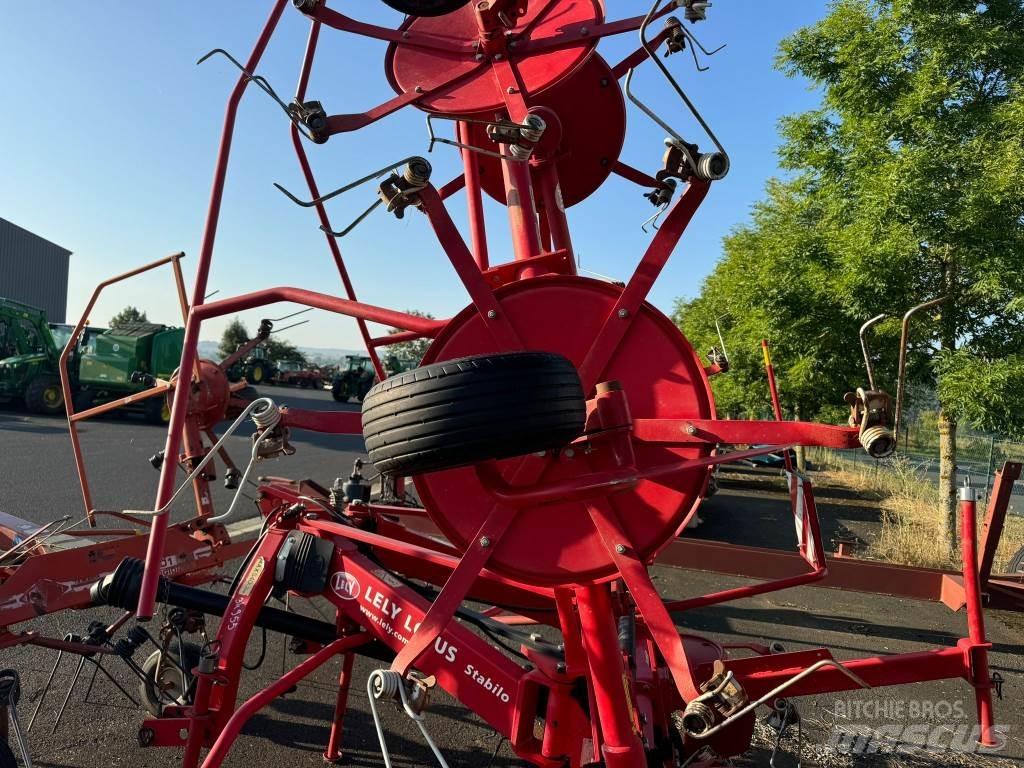 Lely LOTUS 770 Okretači i sakupljači sena