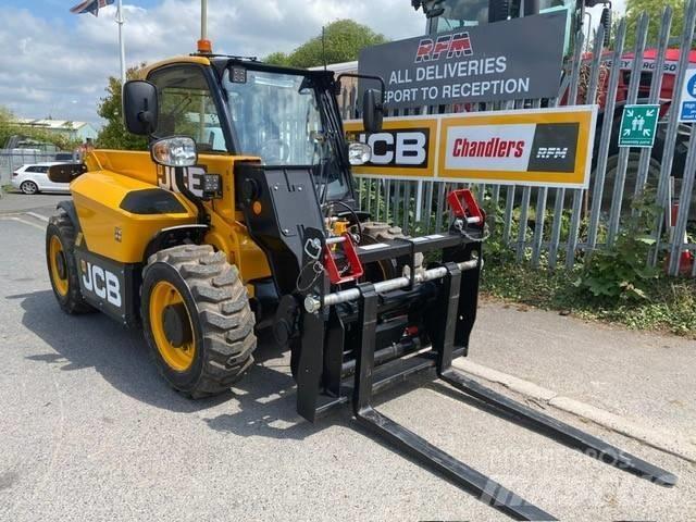 JCB 514-40 Poljoprivredni teleskopski utovarivači