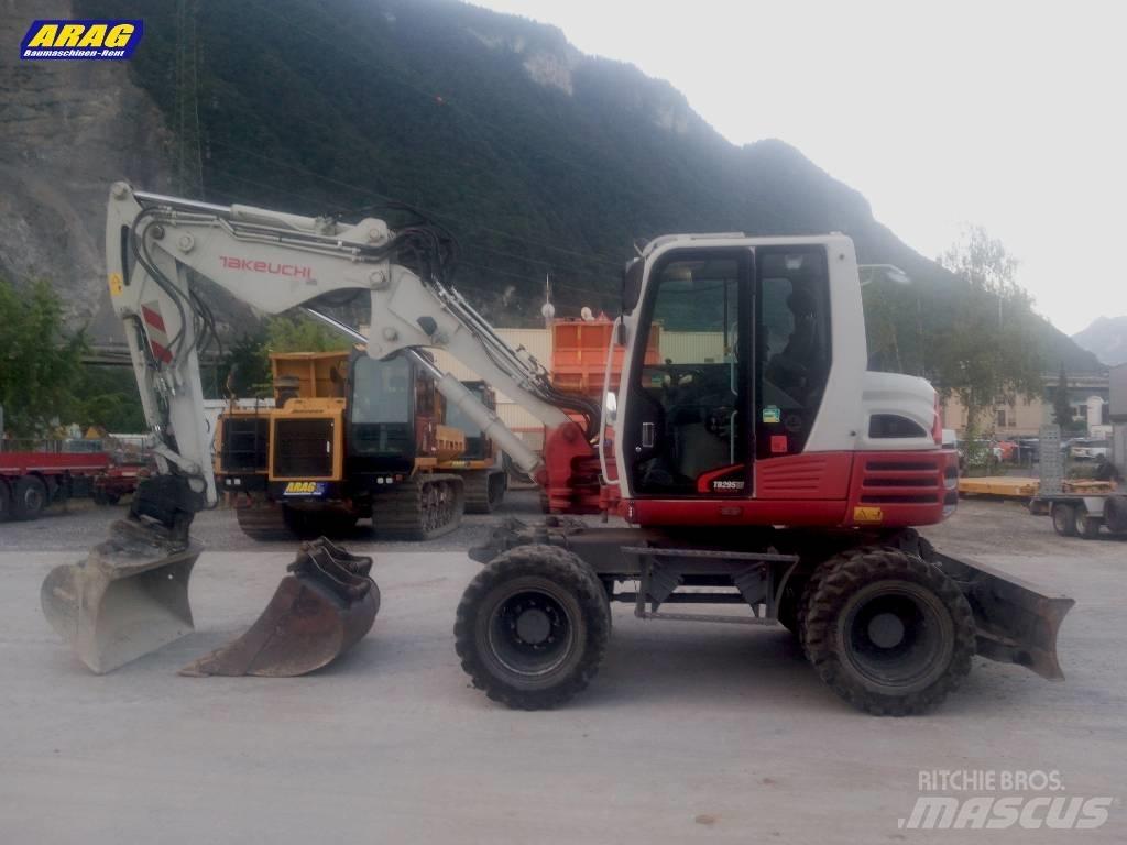 Takeuchi TB 295 W Bageri točkaši