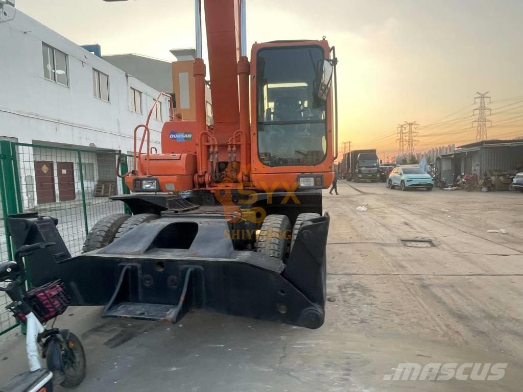 Doosan DH210W-7 Bageri točkaši