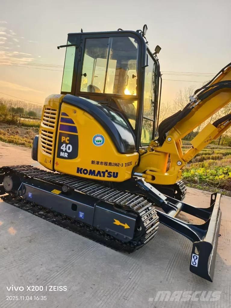 Komatsu PC 40 MR Mini bageri < 7t
