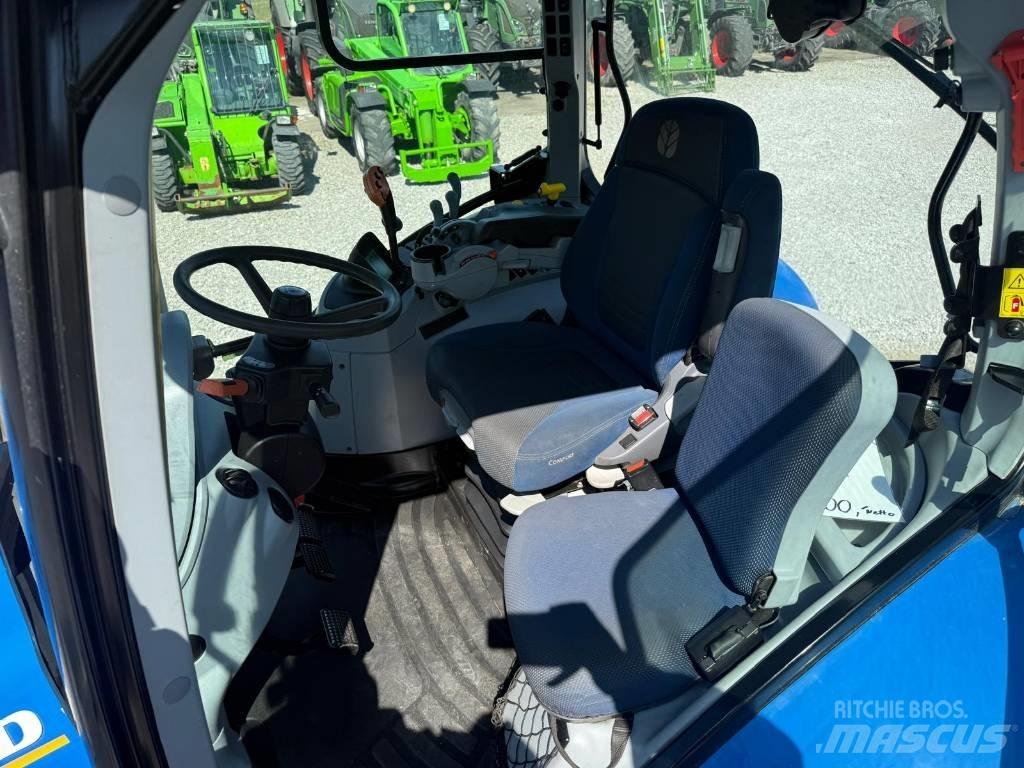 New Holland T 7.175 Traktori