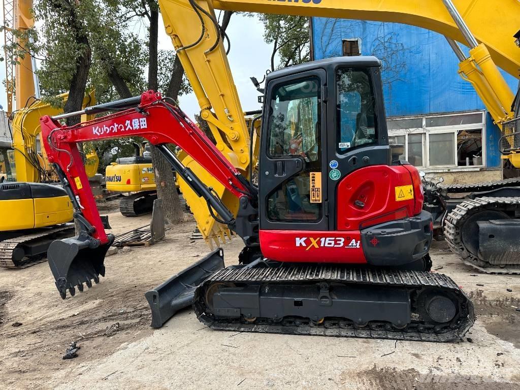 Kubota 163 Bageri guseničari