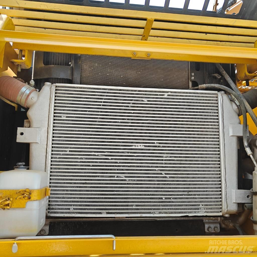 Komatsu 360-7 Bageri guseničari