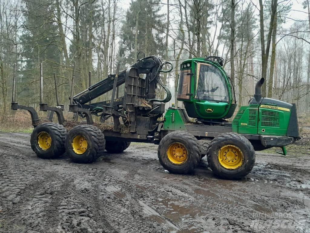 John Deere 1110 E Forvarderi