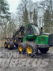 John Deere 1110 E Forvarderi