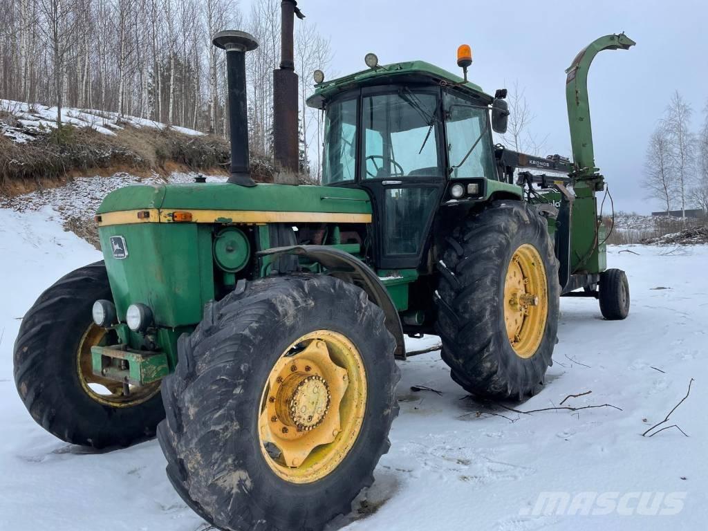 John Deere 4240 S Traktori