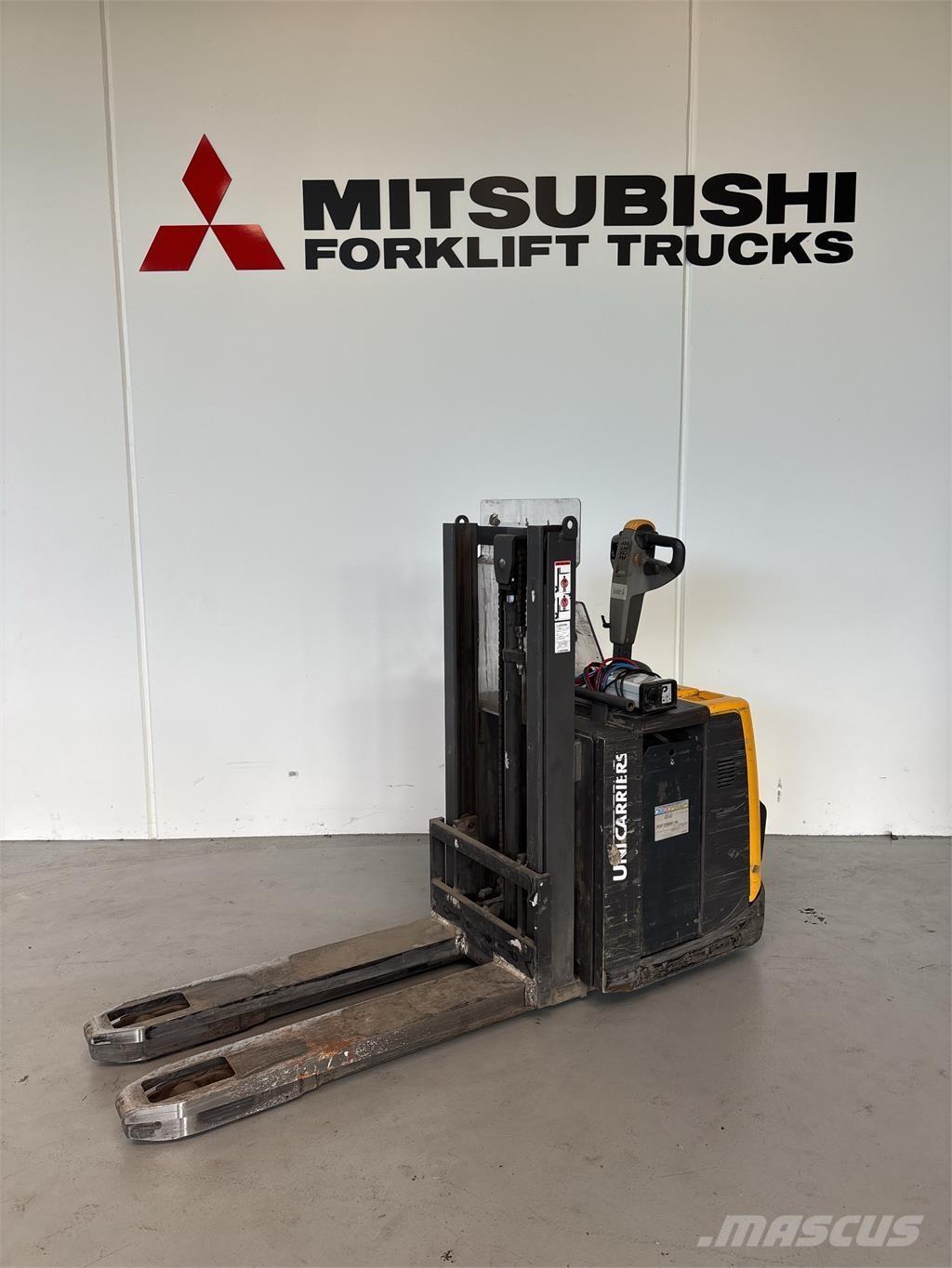 Atlet PDP200 Samopogonski ručni viljuškari