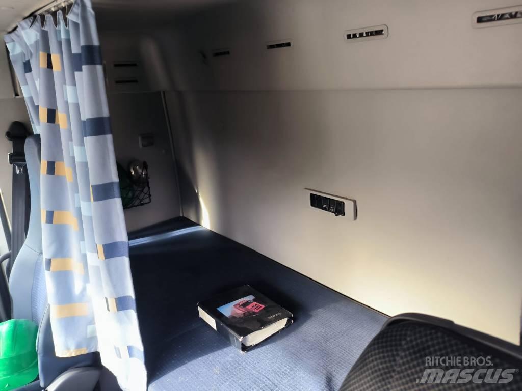 Volvo FH 440 Rol kiper kamioni sa kukom za podizanje tereta