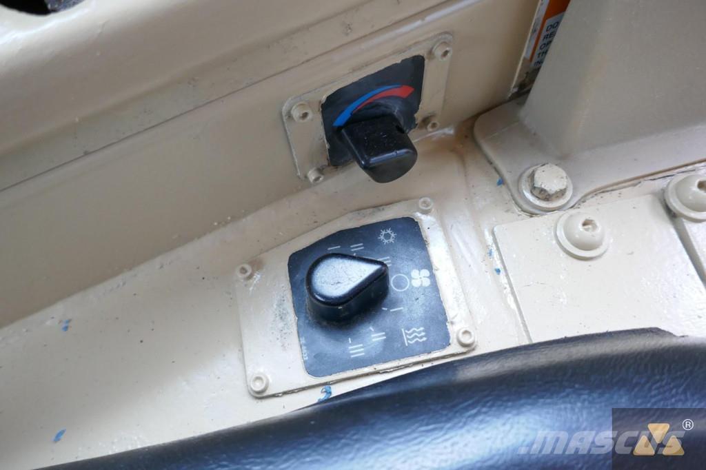 CAT D9R Buldožeri guseničari