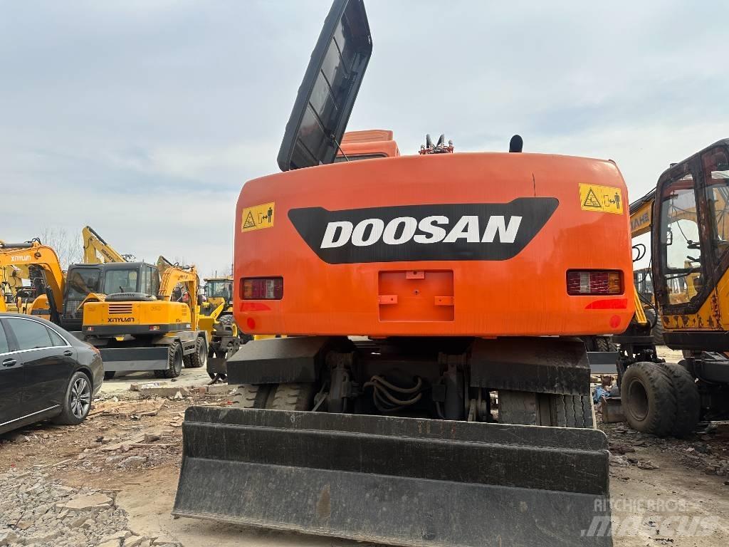 Doosan 150 Bageri točkaši