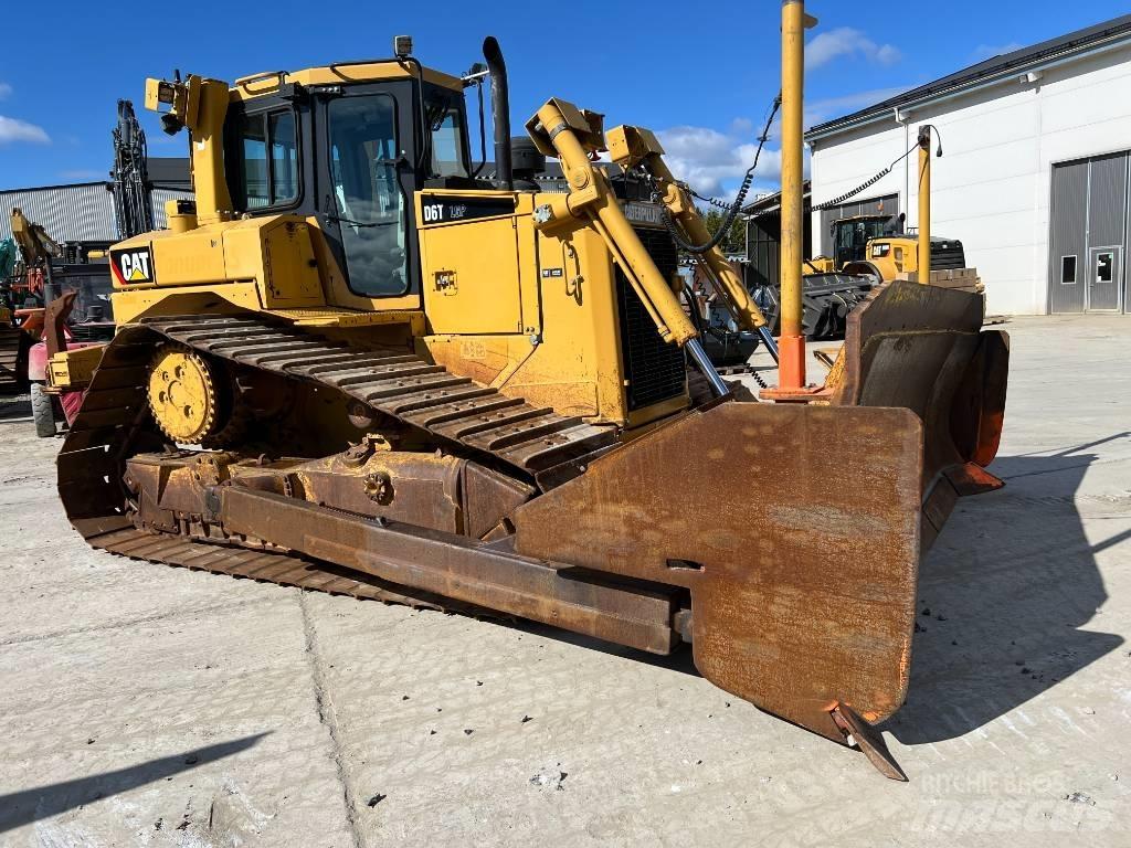 CAT D 6 T LGP Buldožeri guseničari