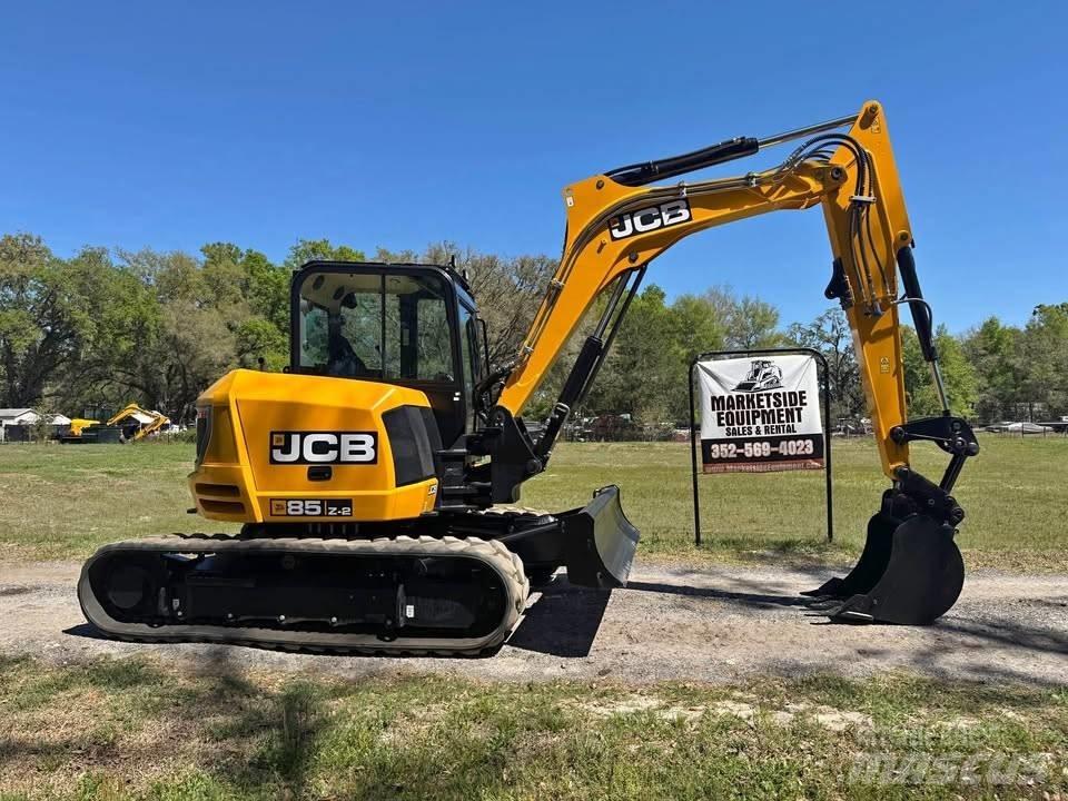 JCB 85 Z-2 Bageri guseničari