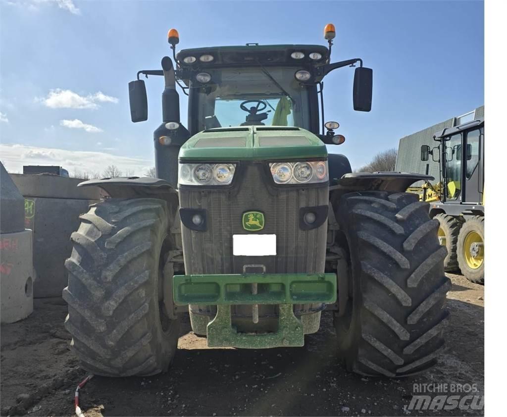 John Deere 8370R Traktori