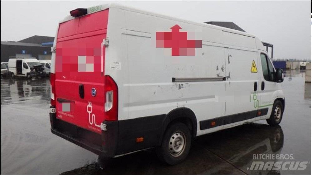 Fiat Ducato Sanduk kombiji