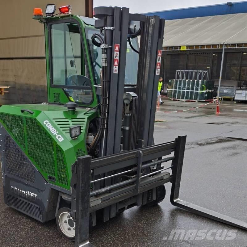 Combilift CB 2500 Viljuškari sa 4-stranskim dohvatom
