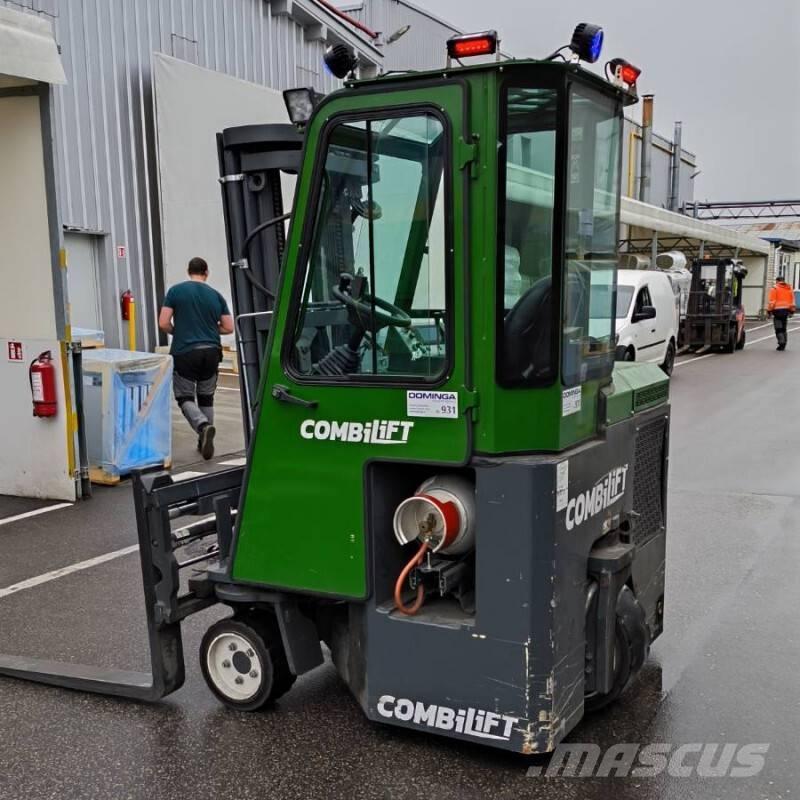 Combilift CB 2500 Viljuškari sa 4-stranskim dohvatom