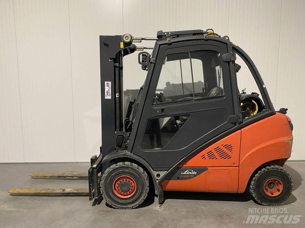Linde H25T-393 Plinski viljuškari
