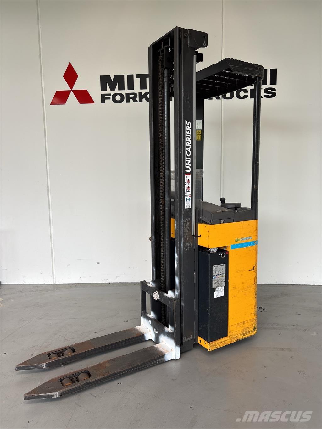 Atlet A160 Samopogonski ručni viljuškari