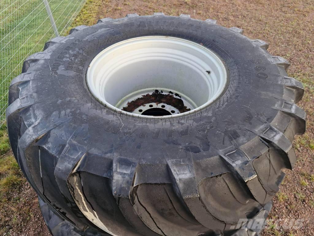 Alliance 800/65-R32 Gume, točkovi i felne