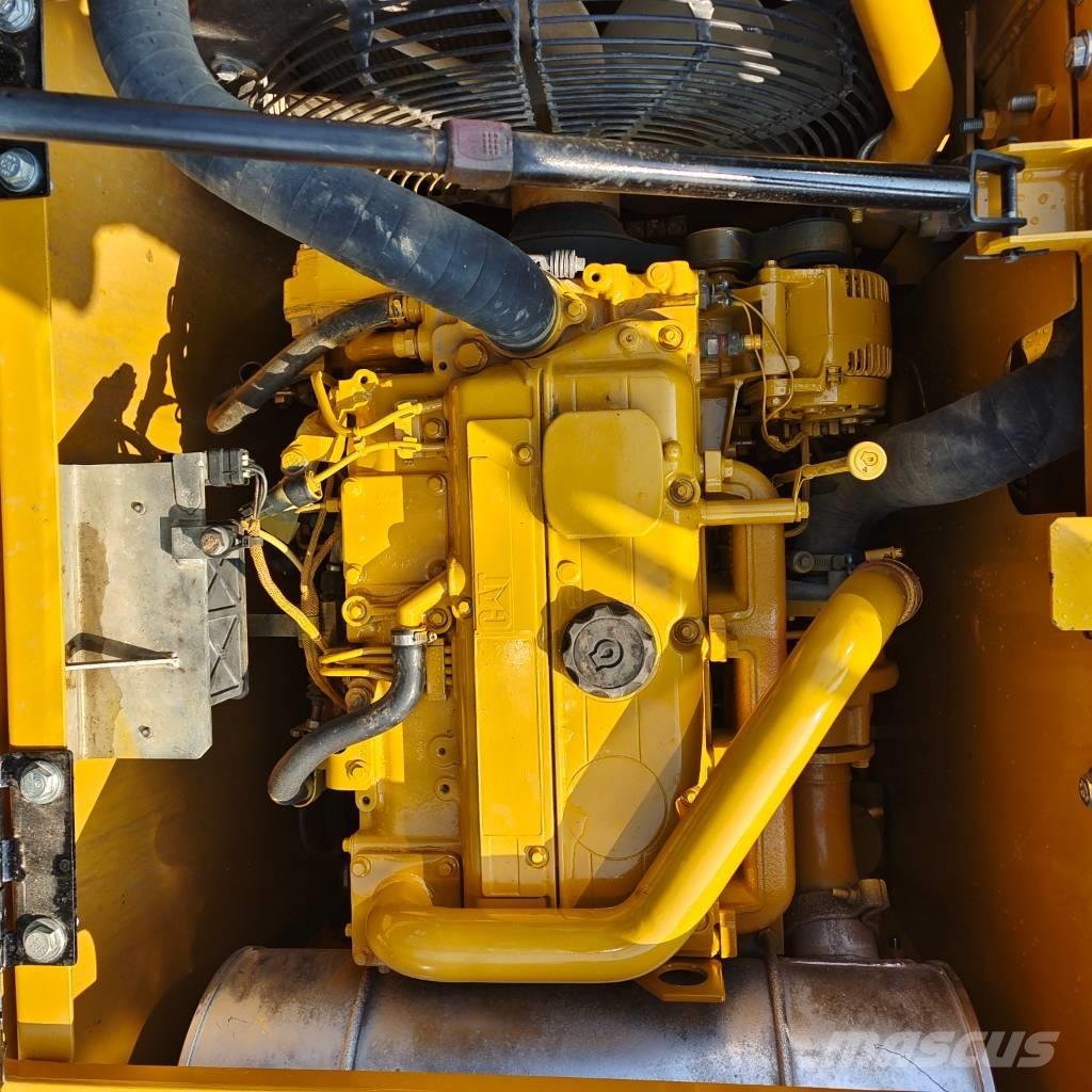 CAT 313 D Bageri guseničari