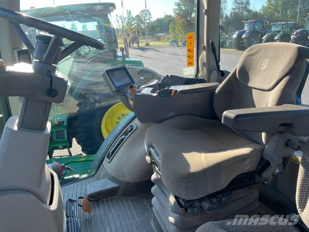 John Deere 7200 R Traktori
