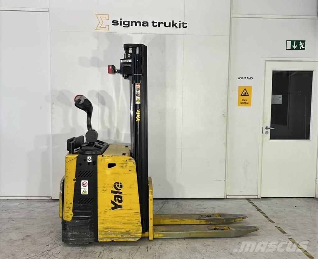 Yale MS 12 X Samopogonski ručni viljuškari