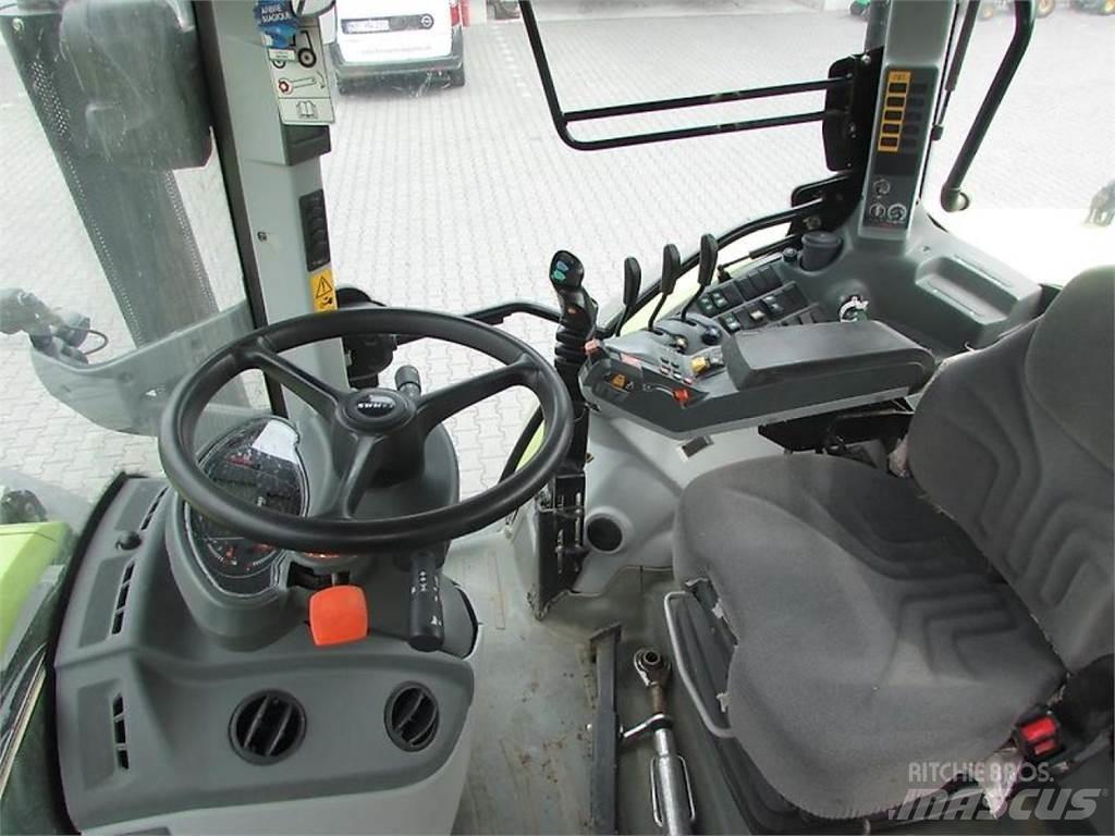 CLAAS Arion 650 Traktori