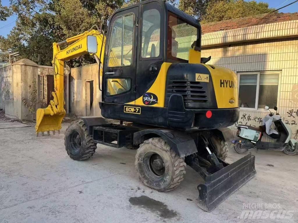 Hyundai 60 W Bageri točkaši
