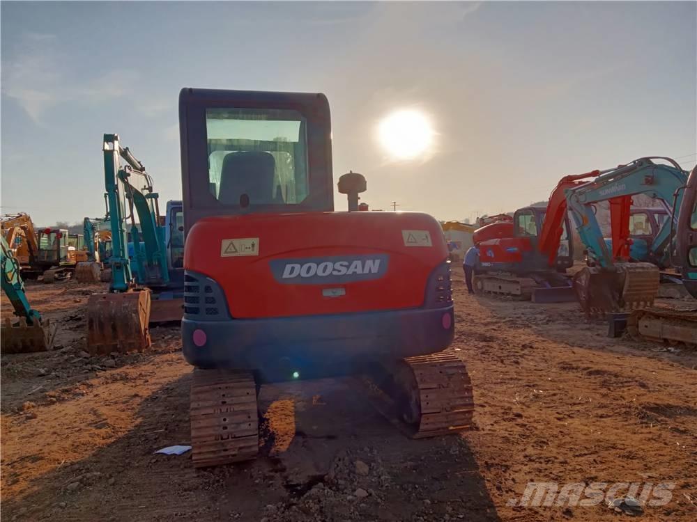 Doosan DH 60-7 Mini bageri < 7t