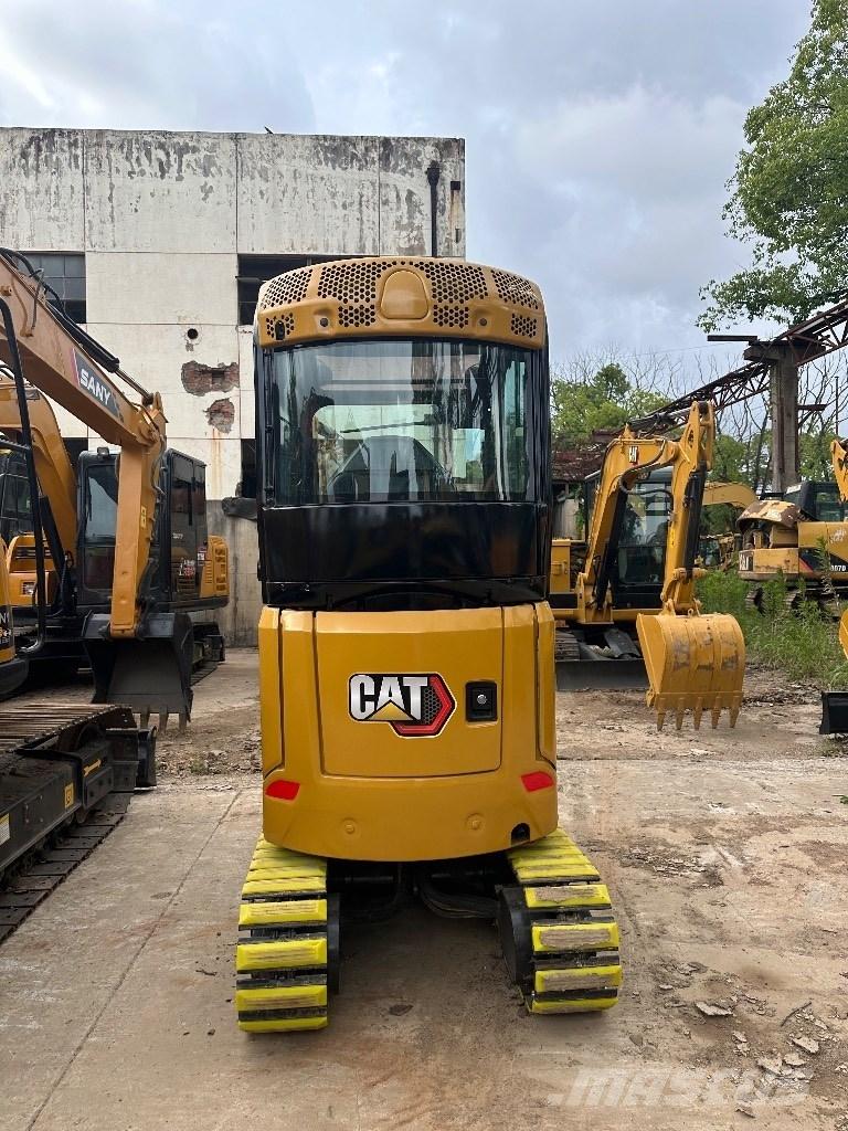 CAT 302 Mini bageri < 7t