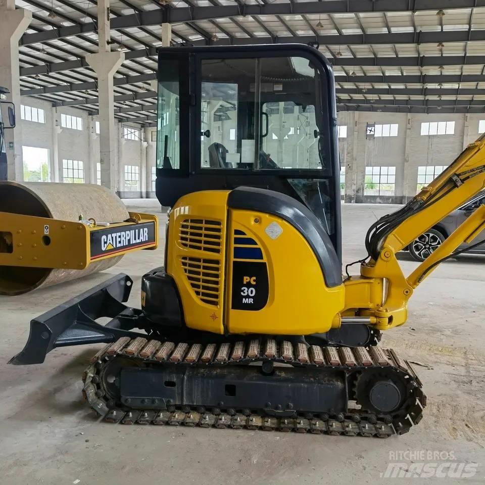 Komatsu PC30 Mini bageri < 7t