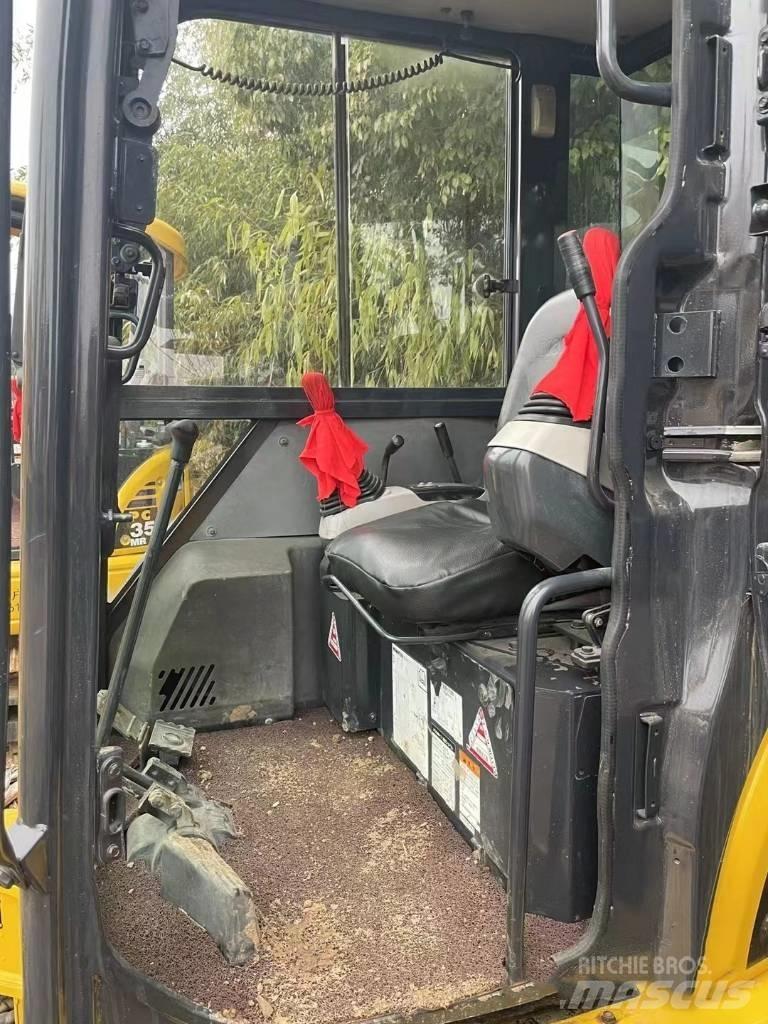 Komatsu PC30 Mini bageri < 7t
