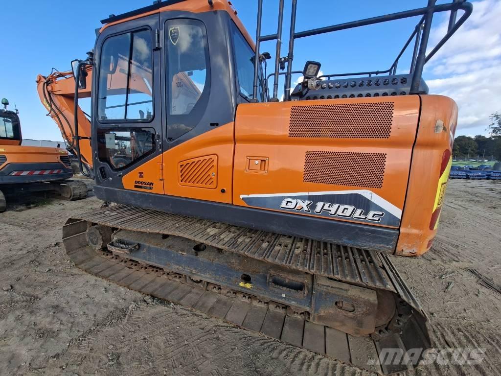 Doosan DX140LC-7 Bageri guseničari