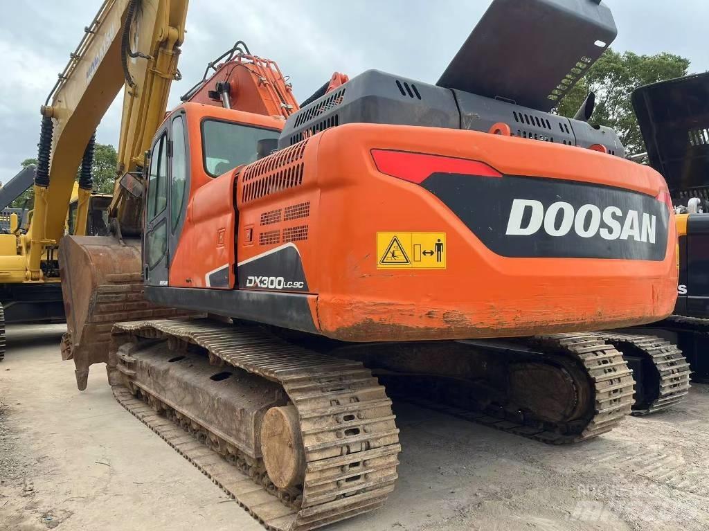 Doosan DX300LC-9C Bageri guseničari