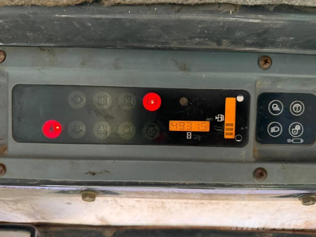 New Holland LS 170 Skid steer mini utovarivači