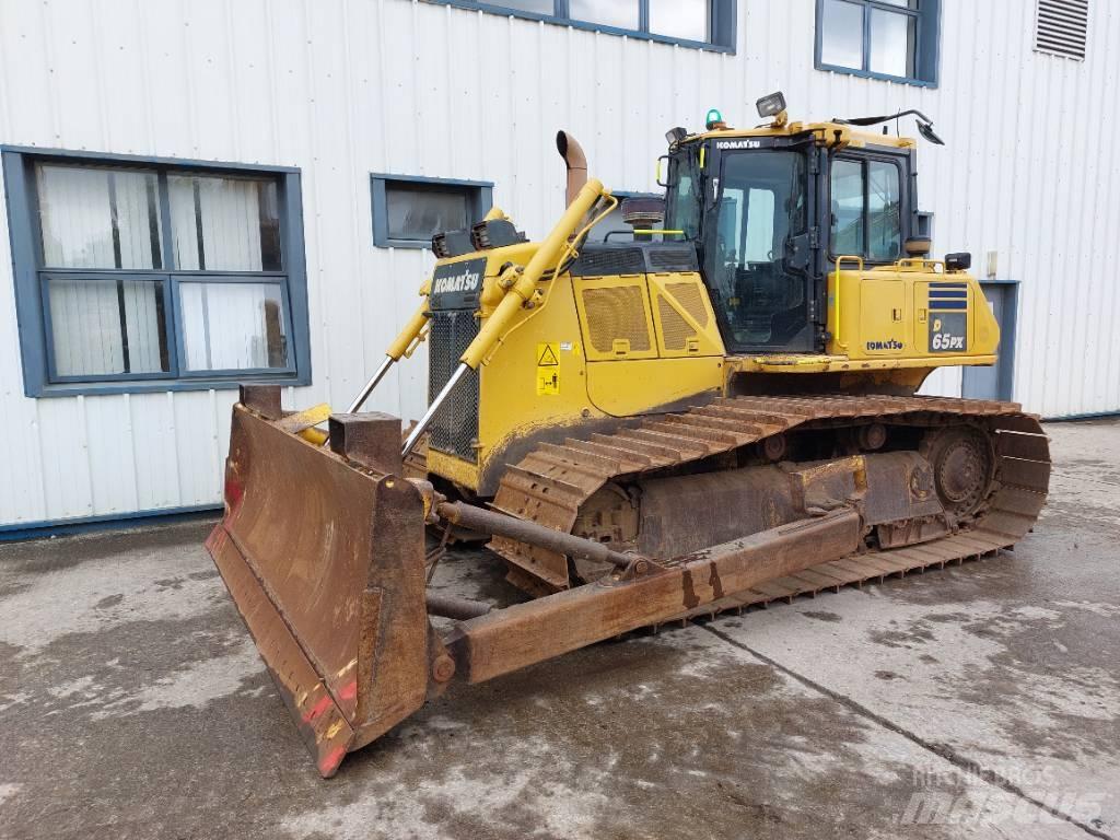 Komatsu D65PX-18 Buldožeri guseničari