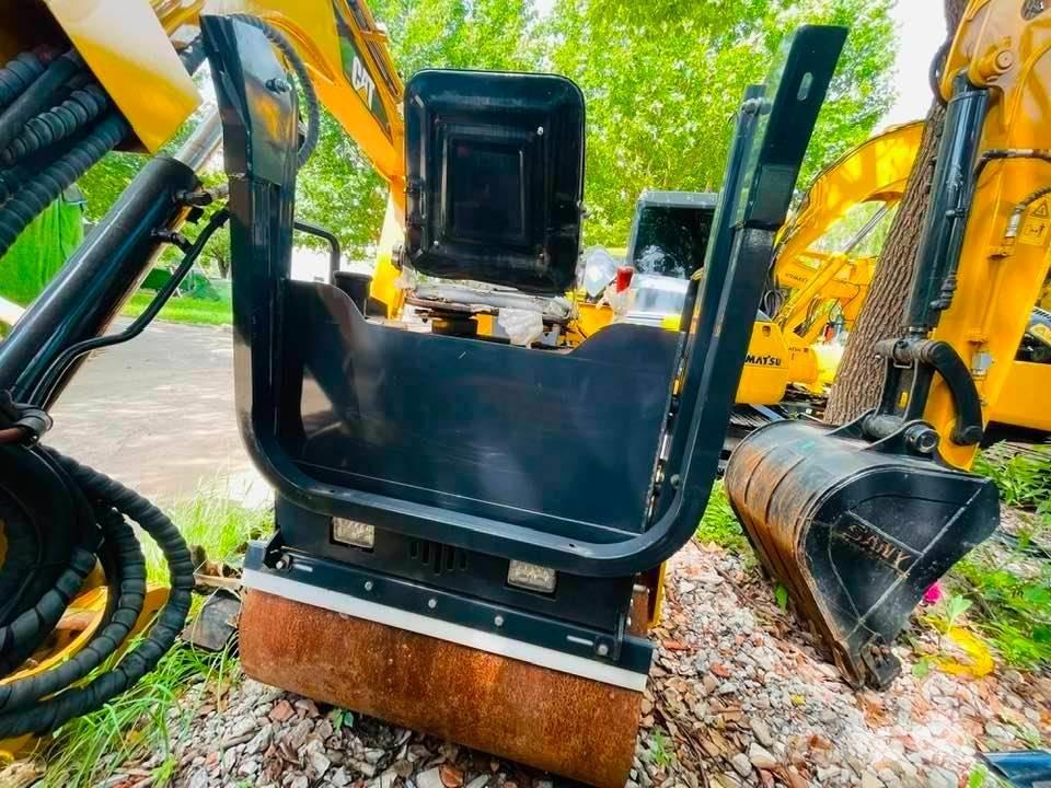 CAT 303 Mini bageri < 7t