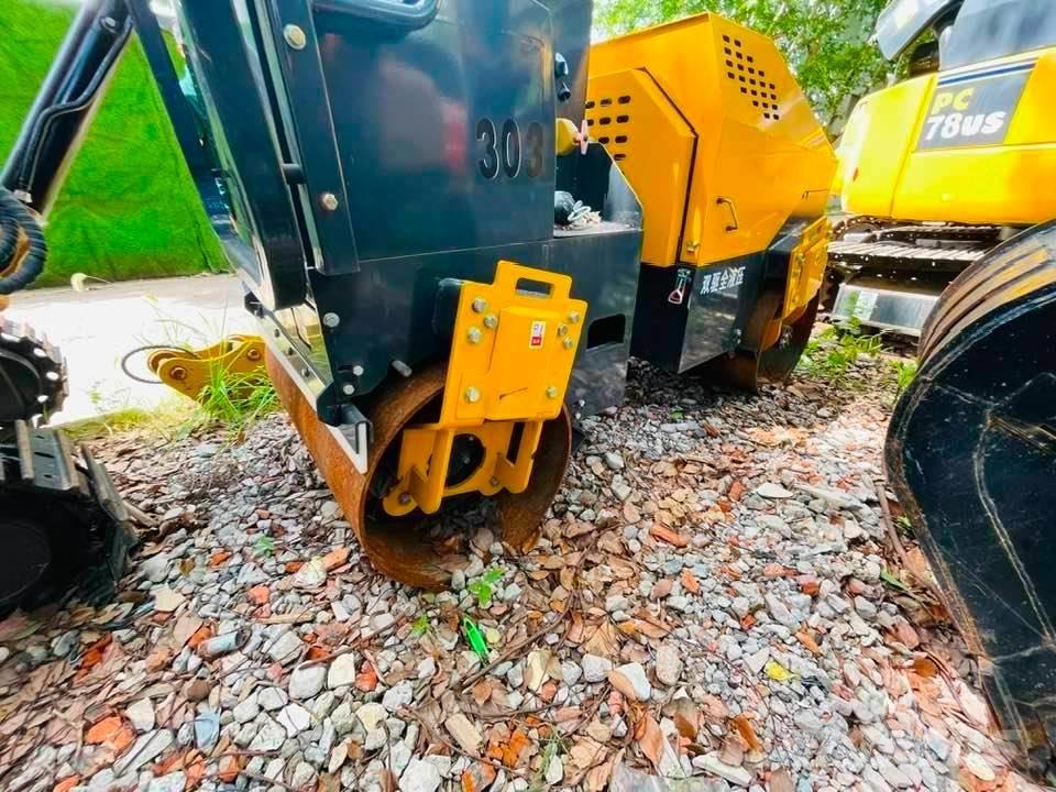 CAT 303 Mini bageri < 7t