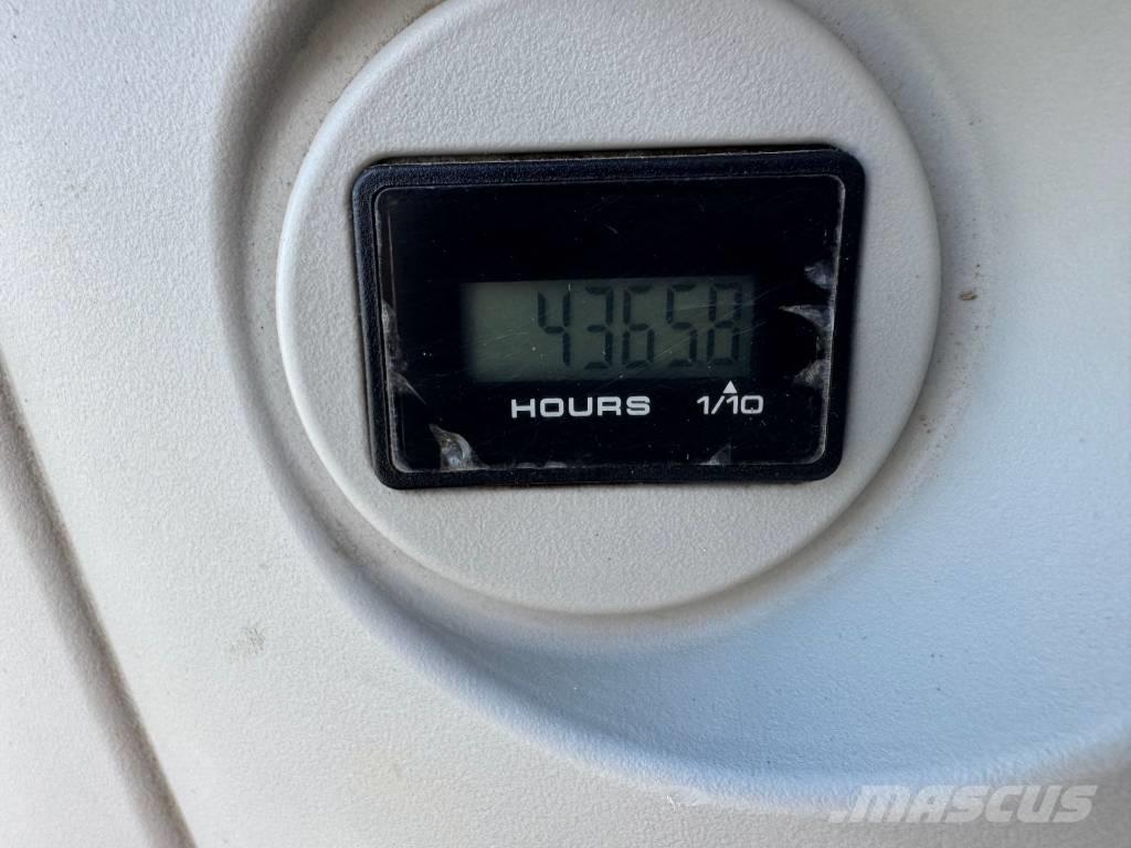 Kobelco SK 85 CS-3E Bageri guseničari