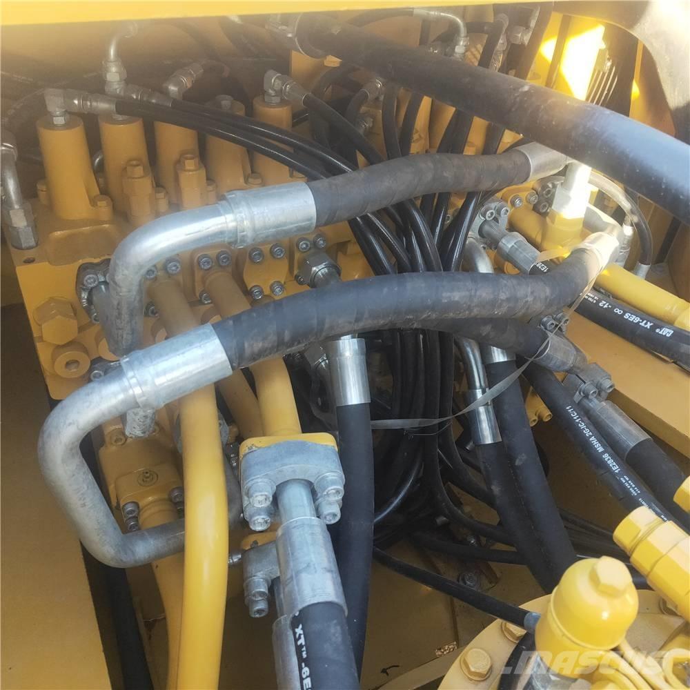 CAT 340D2 Bageri guseničari